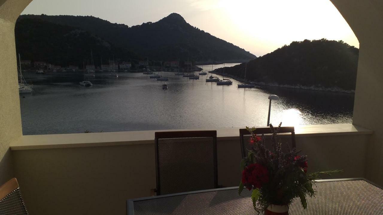 Apartment Zaklopatica Λάστοβο Εξωτερικό φωτογραφία
