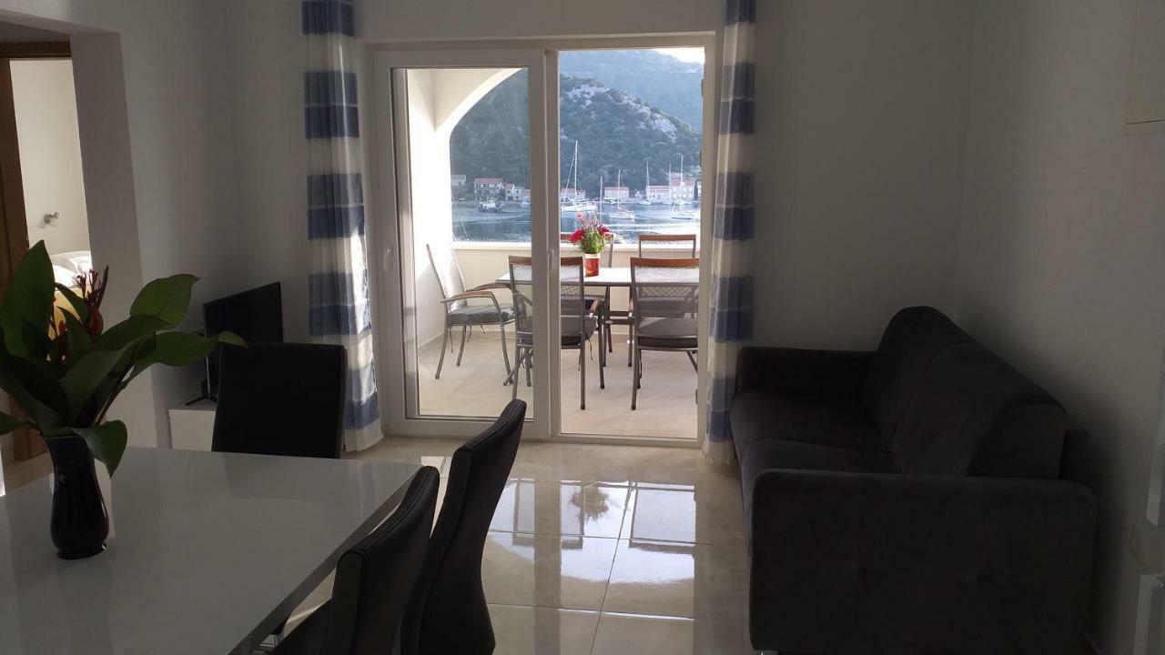 Apartment Zaklopatica Λάστοβο Εξωτερικό φωτογραφία